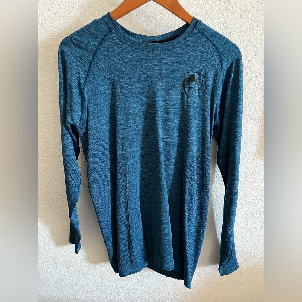 Alphalete Performance Long Sleeve - Medium